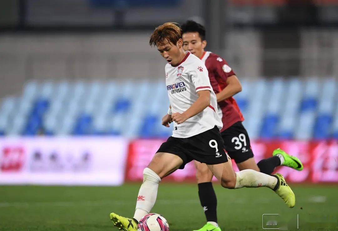 九游娱乐官网入口 -清晨体能课后，成都蓉城内部沟通备战德国杯，媒体盛赞，数据趋势出现新变化的简单介绍